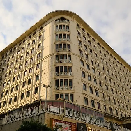 Sabiha Gokcen Airport מלון איסטמבול